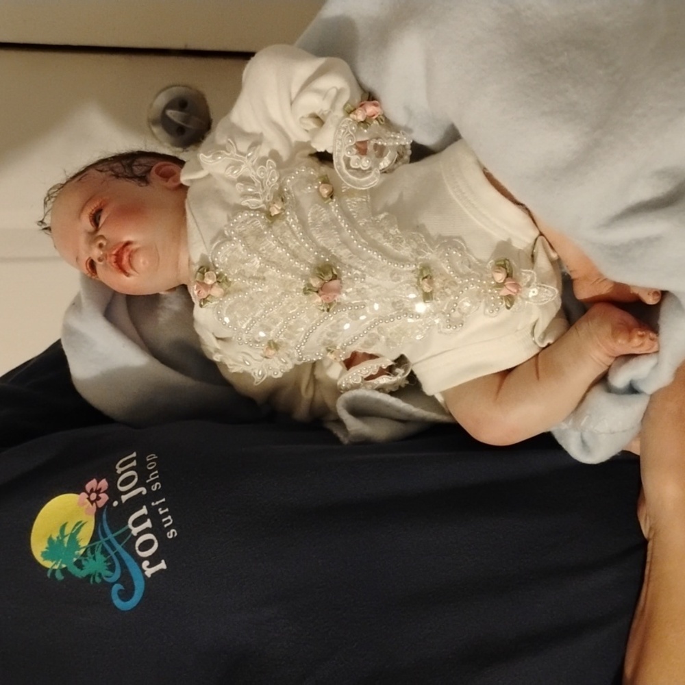 SALE! Newborn Baby That Looks So Real Like She Was Just Born - Picture 3 of 16